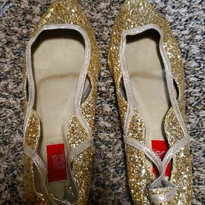Gold glitter shoes